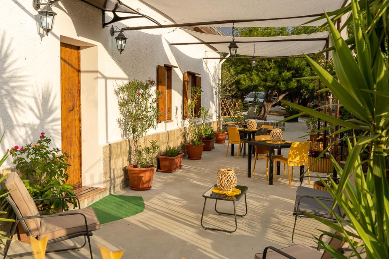 Casa Lachesi Caccamo Eksteriør billede
